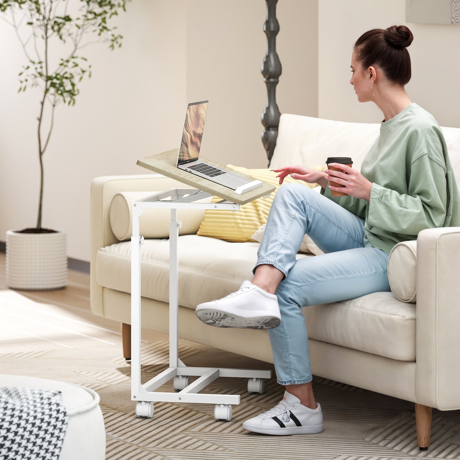 HOMCOM C-shaped Sofa Side Table, Height Adjustable Overbed Table, Oak