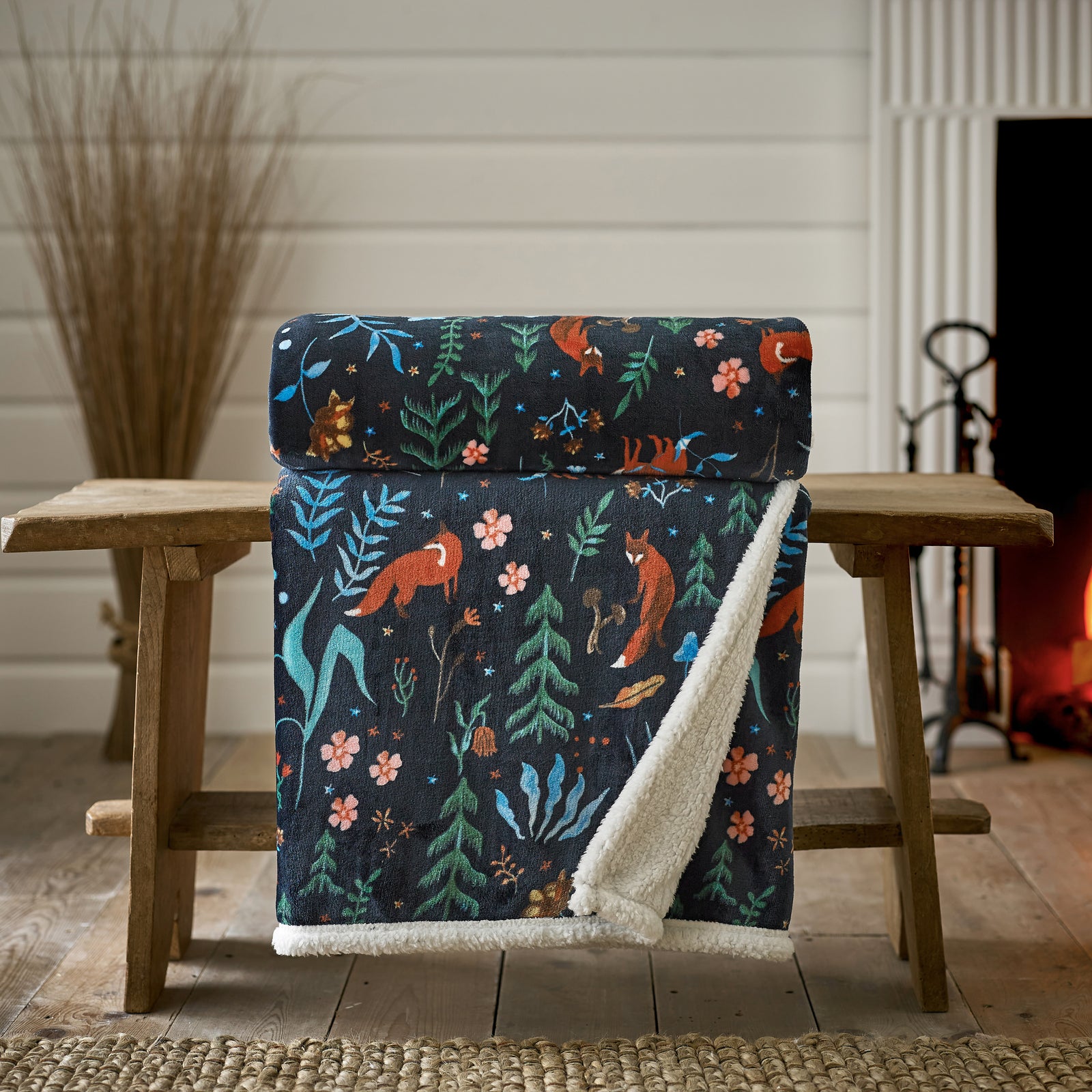 Snuggle Warm Fleece 140x180cm Throw Fox And Florals