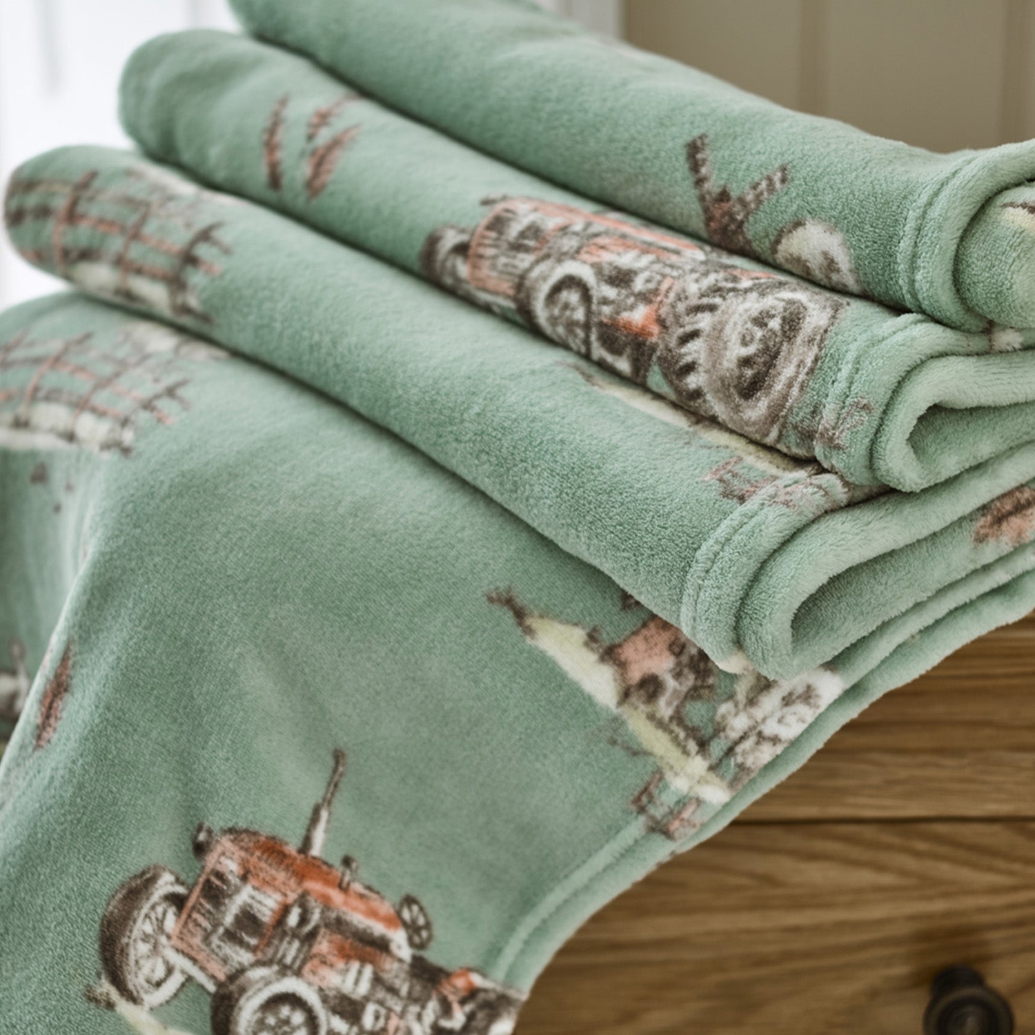 Deyongs Supersoft Lane To Fliston Countryside Print Coral Coral Fleece Throw