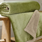 Hazelwood Sherpa Fleece Throw - 150cm x 200cm | 150cm x 200cm | Green