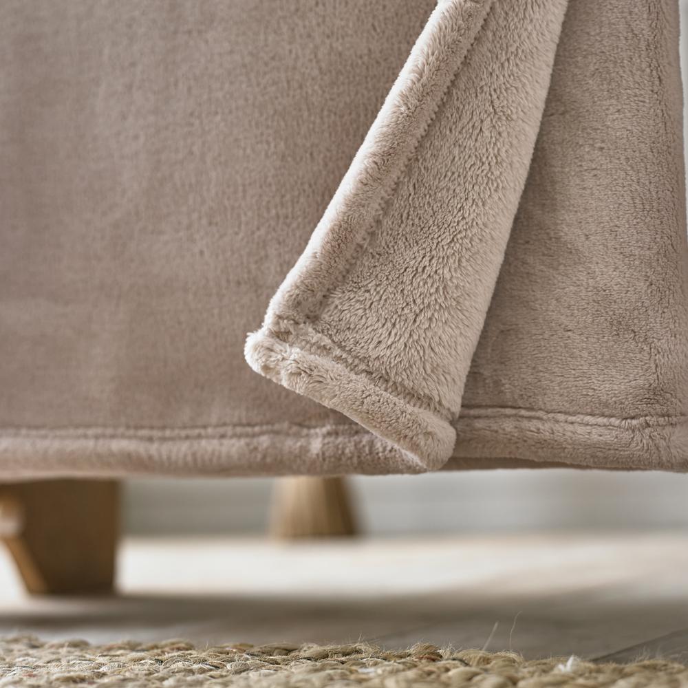 Hardwick Heavyweight Supersoft Fleece Throw | 150cm x 180cm | Pink