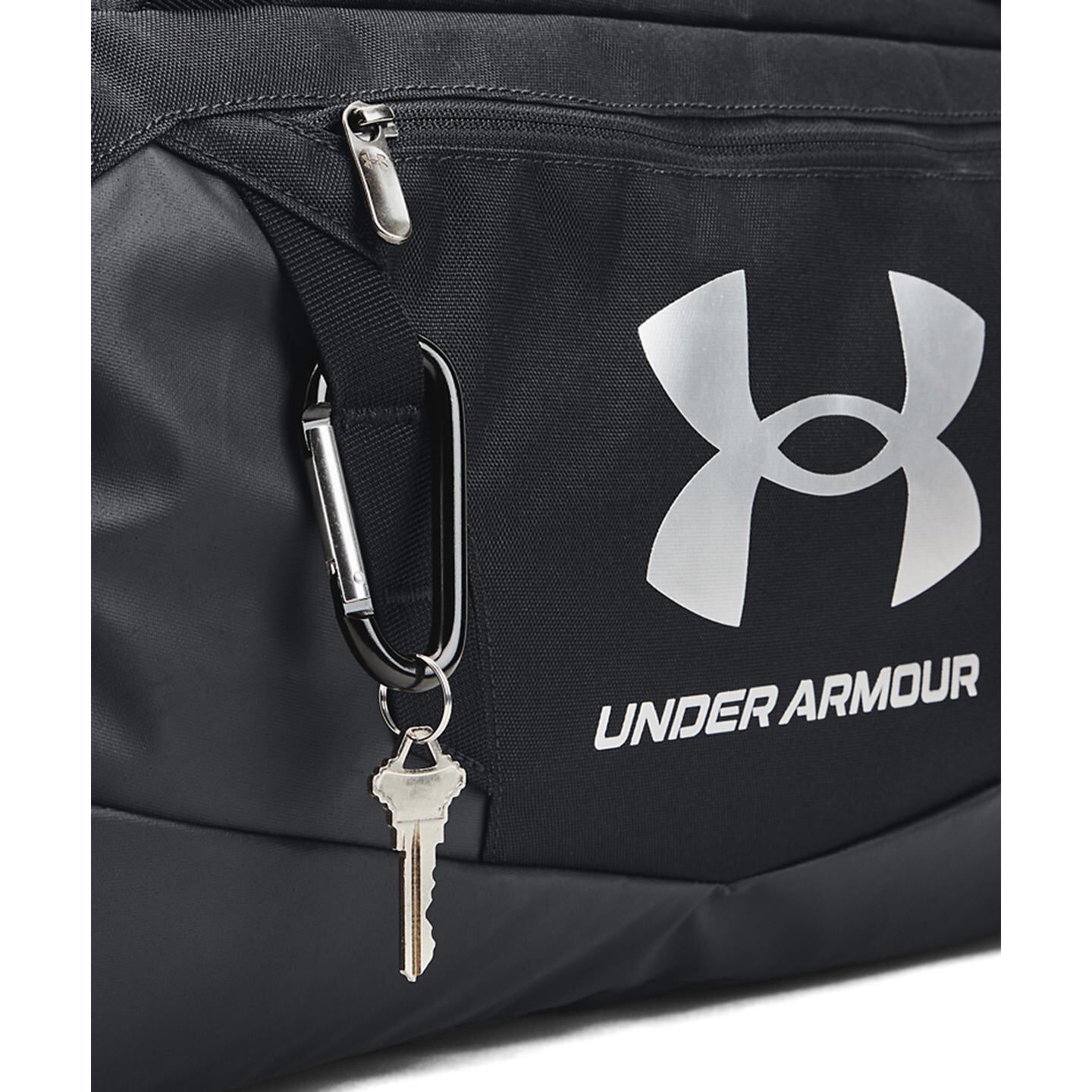 Undeniable 5.0 Duffle Bag | 10.1 x 21.7 x 10.6in | Black