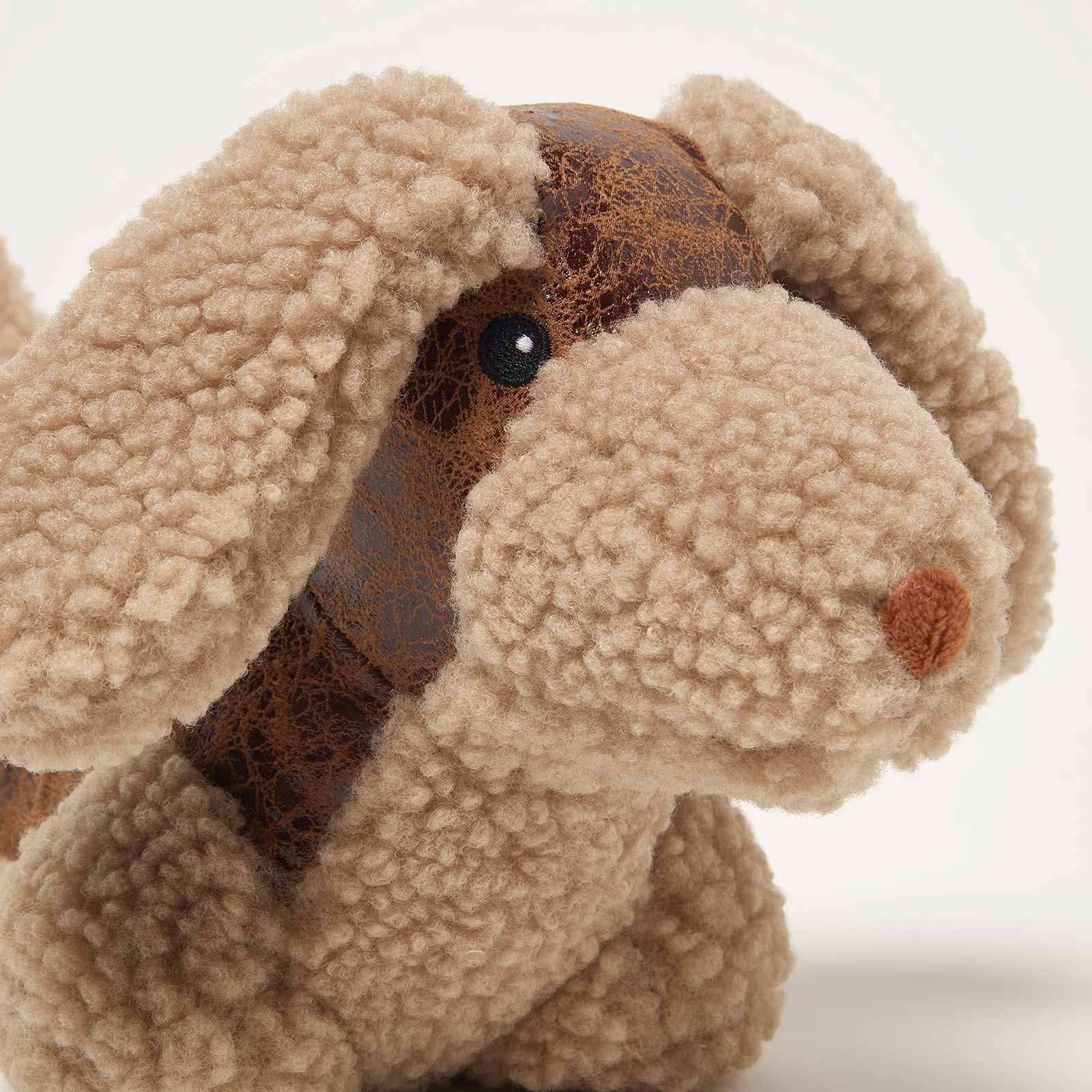 HOMESCAPES Luxury Sausage Dog Door Stop - Cream