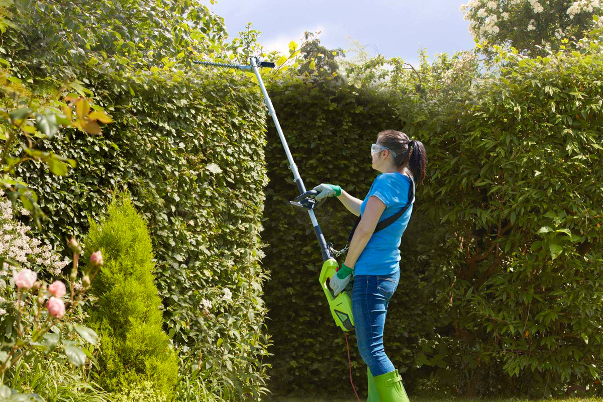 900w Extendable Hedge Trimmer