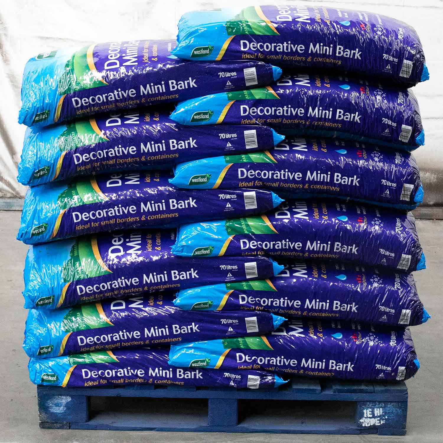 Decorative Mini Bark 48 X 70l Bags (3360 L Total) 8-20mm Mini Chips