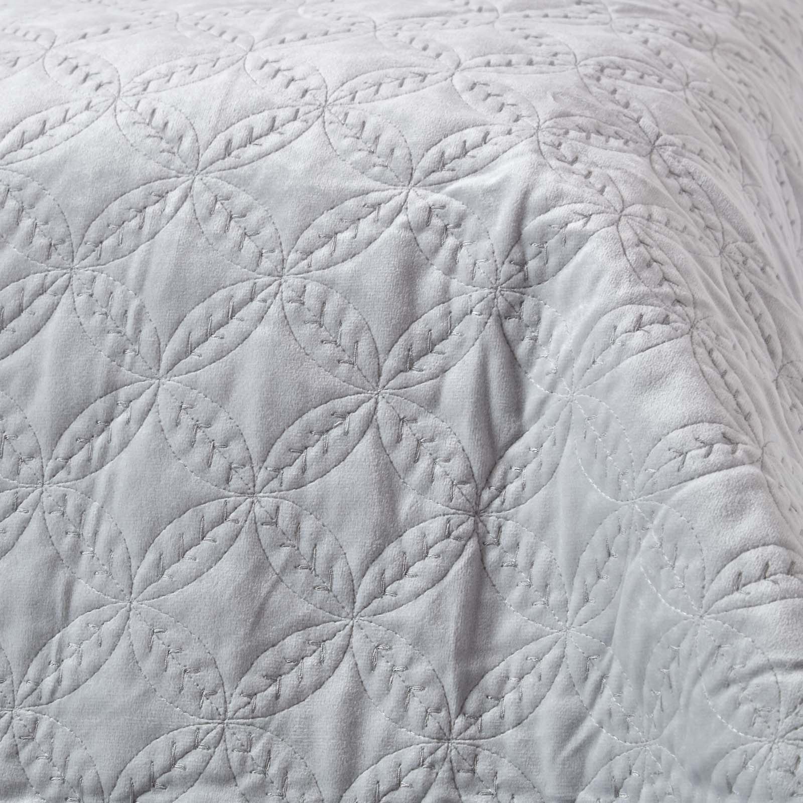 Paragon Diamond Pattern Geometric Velvet Bedspread | 200cm x 200cm | Grey