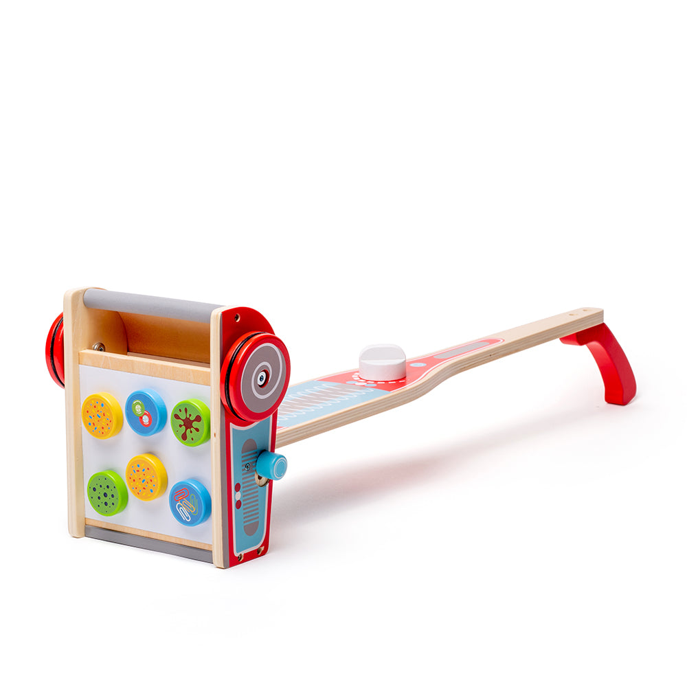 Wooden Toy Vacuum Cleaner - With 6 Magnetic Wooden Pieces