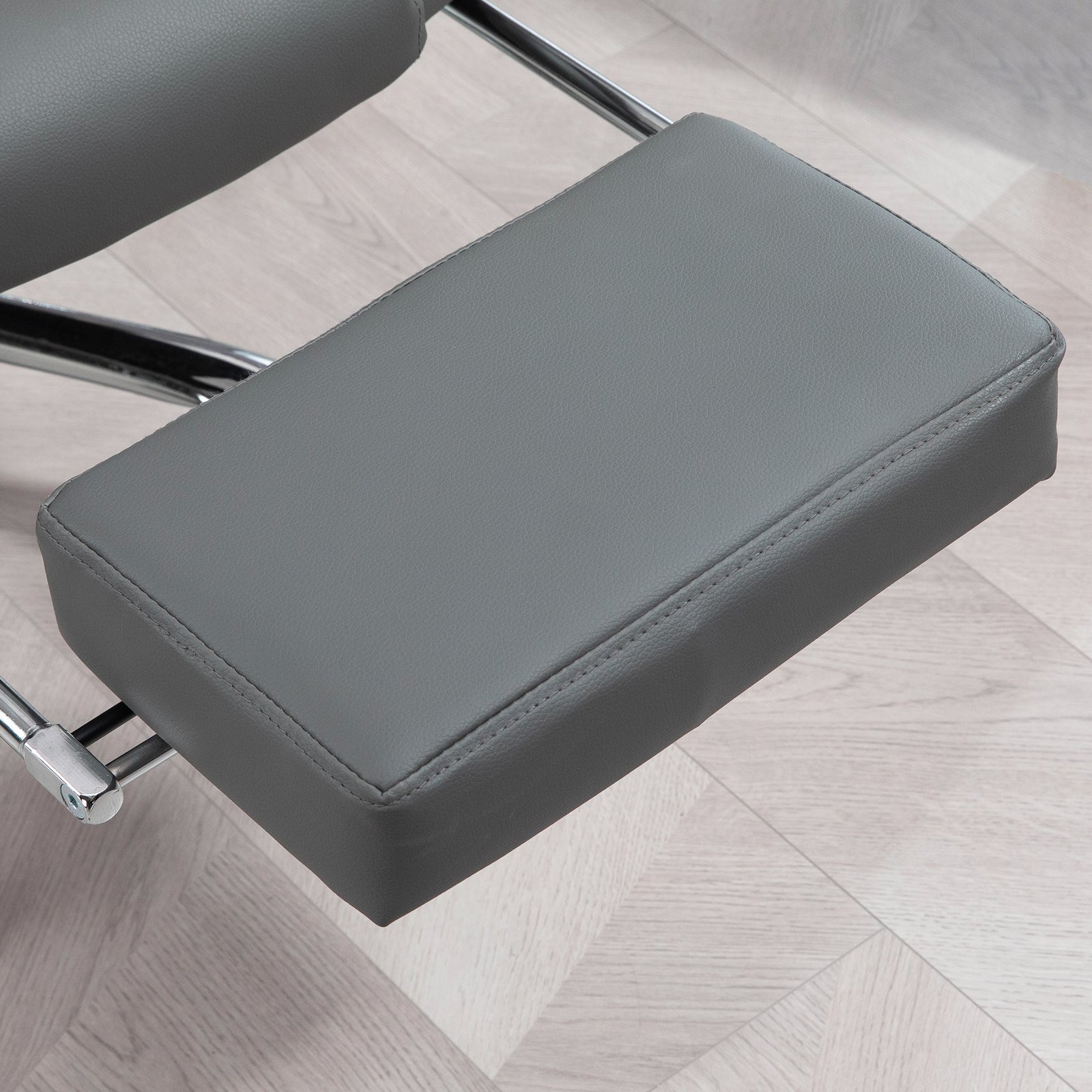 Pu Leather Executive Chair With Footrest