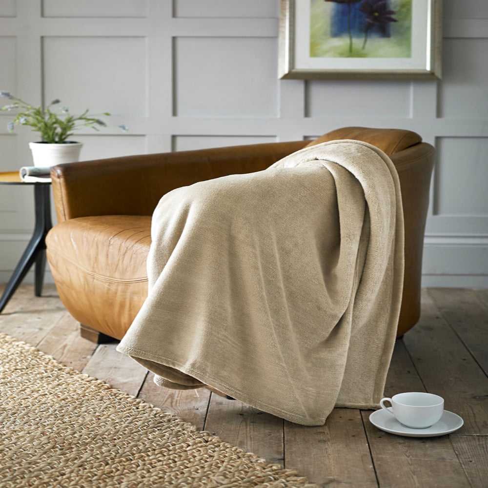 Snuggle Touch Microfibre Supersoft Fleece Throw | 140cm x 180cm | Beige