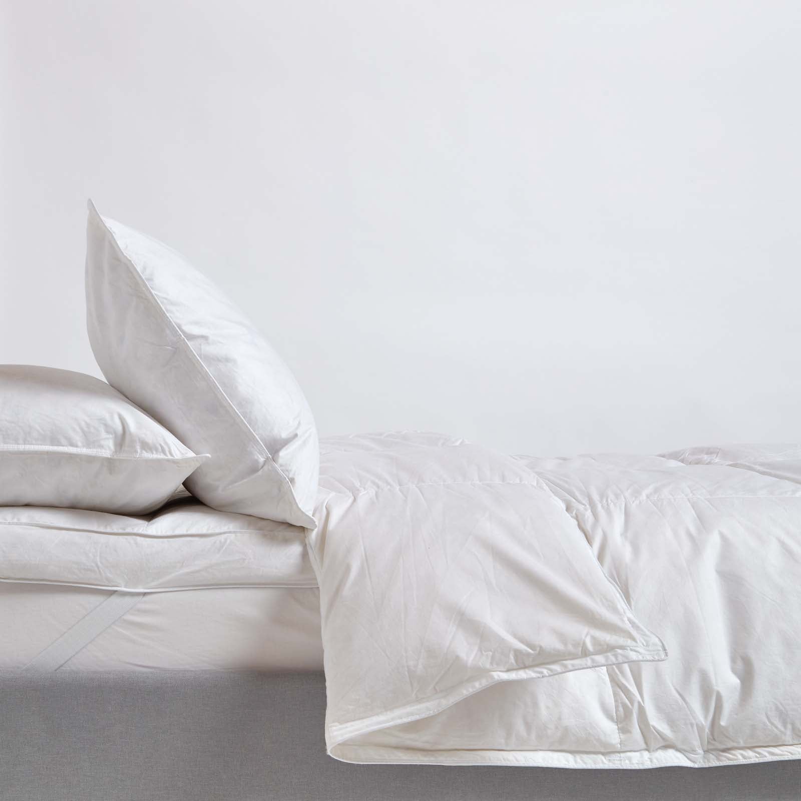 Luxury White Duck Down 4.5 Tog Summer Duvet | Double | White