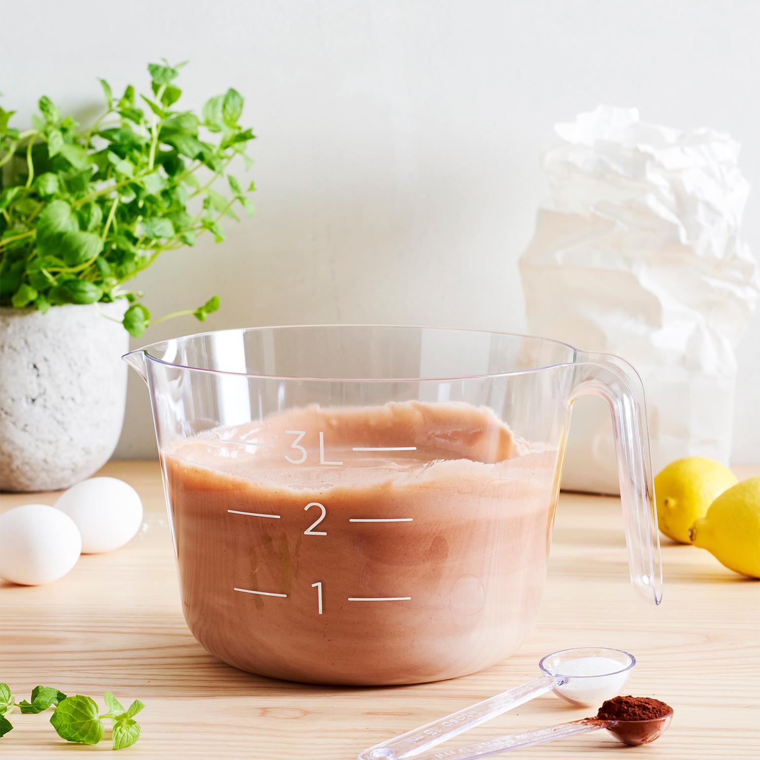 Clear Transparent Max Measure Bowl With An Easy-to-pour Spout, 3l