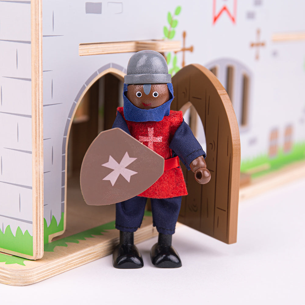 Wooden King George's Castle Bundle, Includes 8 Figures