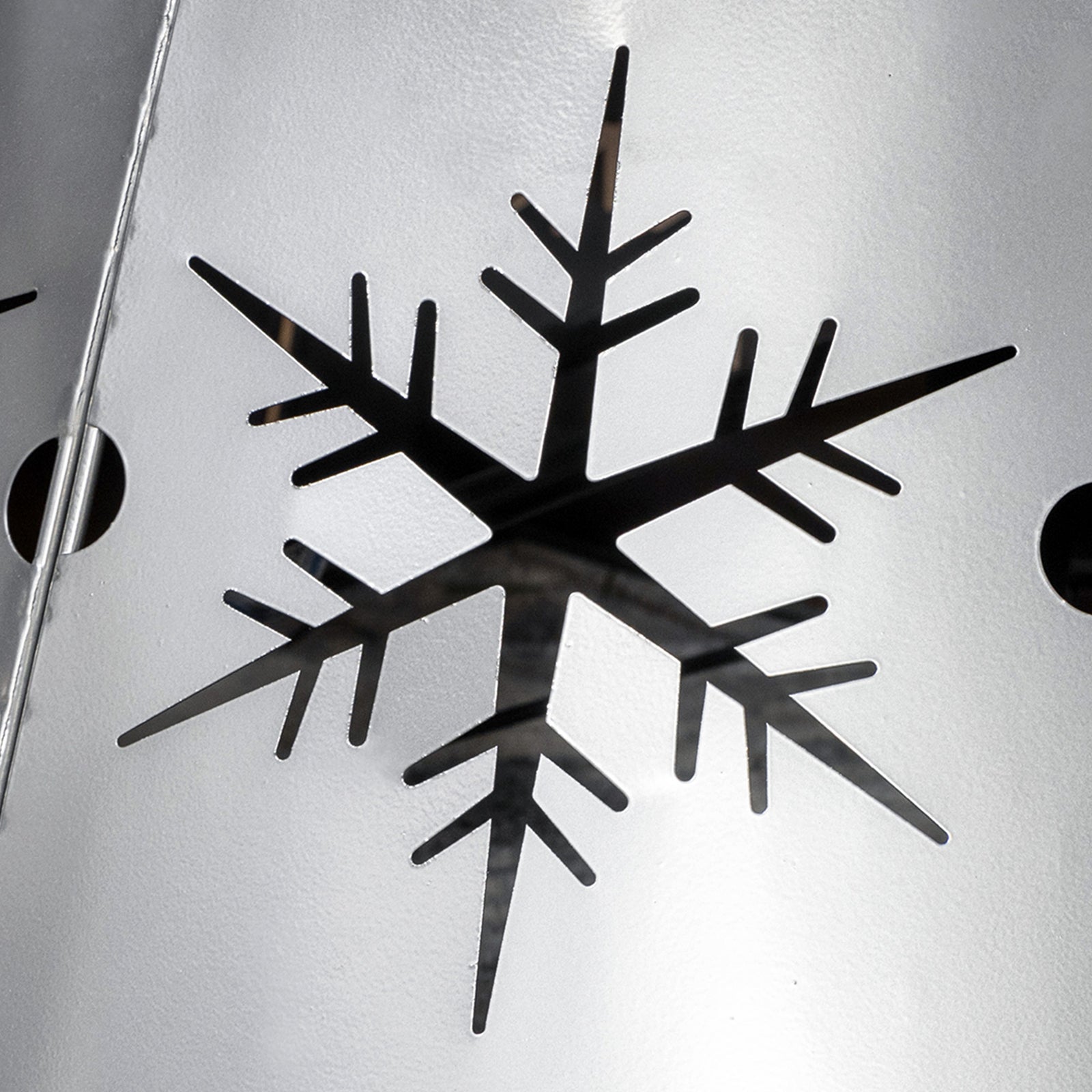 Christmas Tree Base Cover With Snowflake Patterns