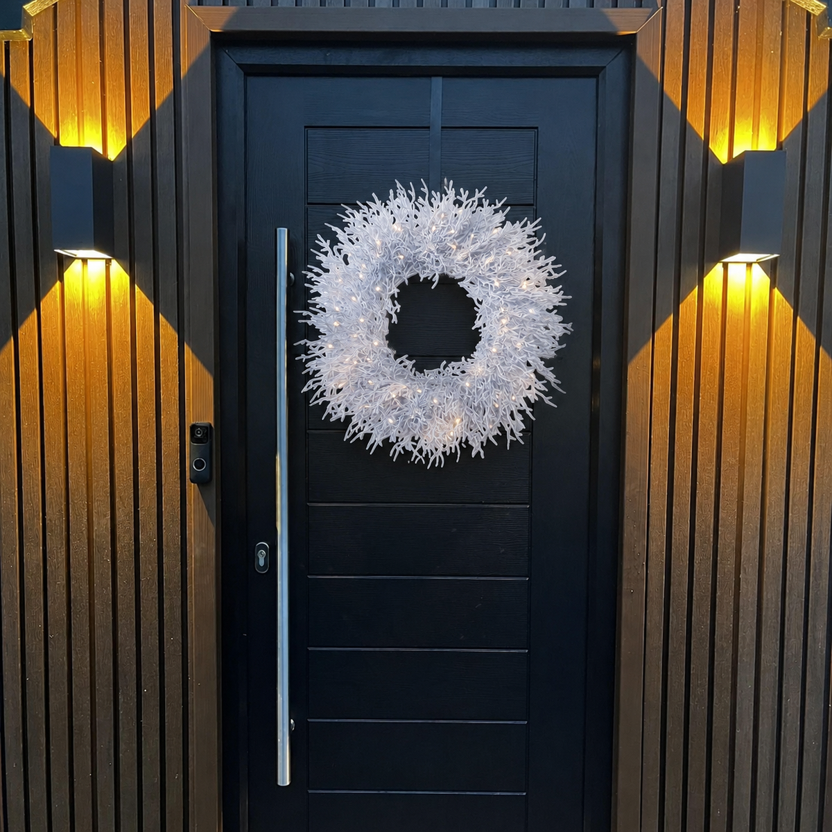 Indoor & Outdoor Living Arctic Snowdrift Christmas Wreath –  White With Warm White Led Lights