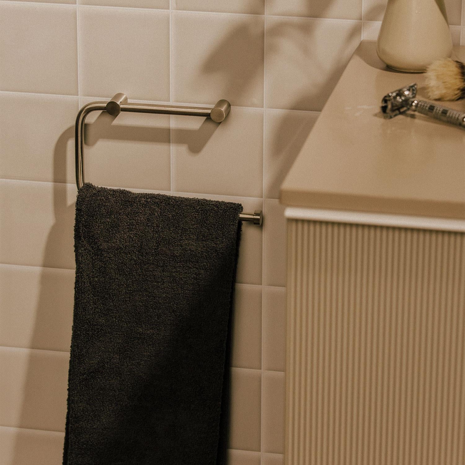 Towel Ring, Matt Black, Wall-mounted, 20cm Diameter, Collection Logic