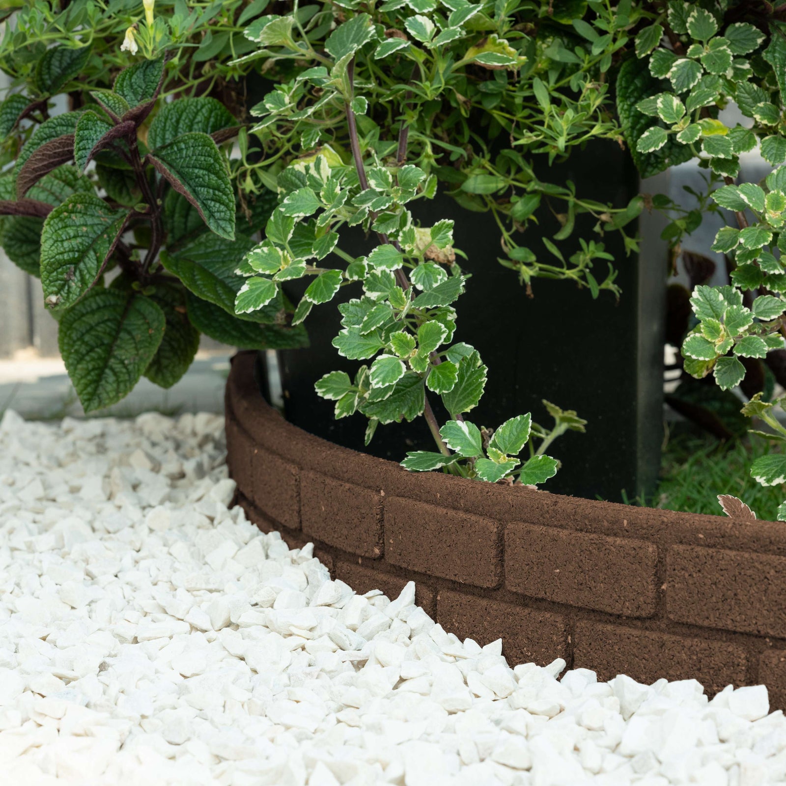Recycled Rubber Brick Effect Garden Edging Border 1.2m | Set of 10 | Brown