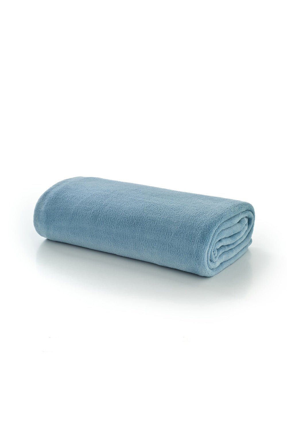 Snuggle Touch Solid Colour Fleece Throw – 140x180cm – Super Soft Plain Blanket | 140cm x 180cm | Light Blue