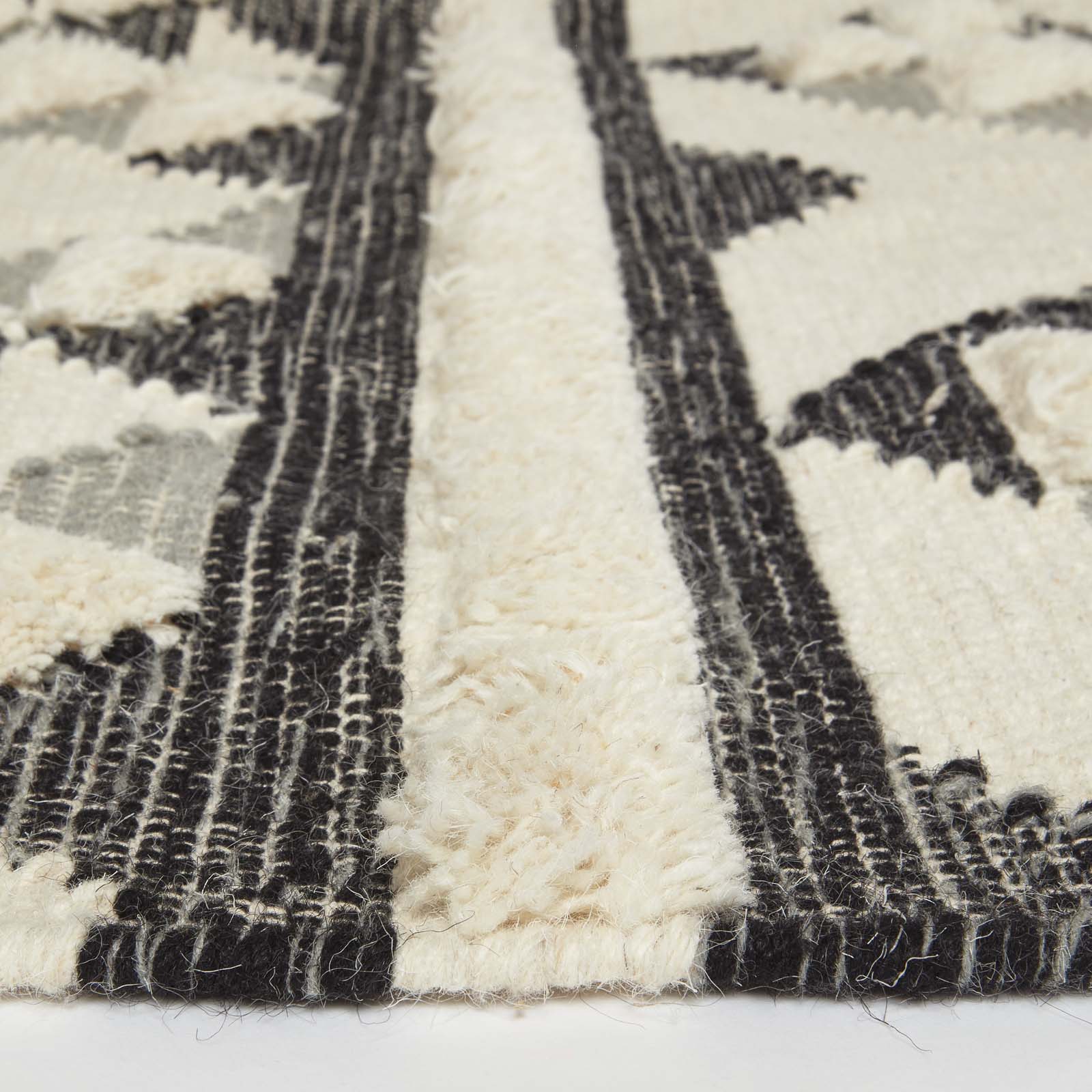Kota Black & Grey Kilim Wool Rug | 120cm x 180cm | Black & Grey