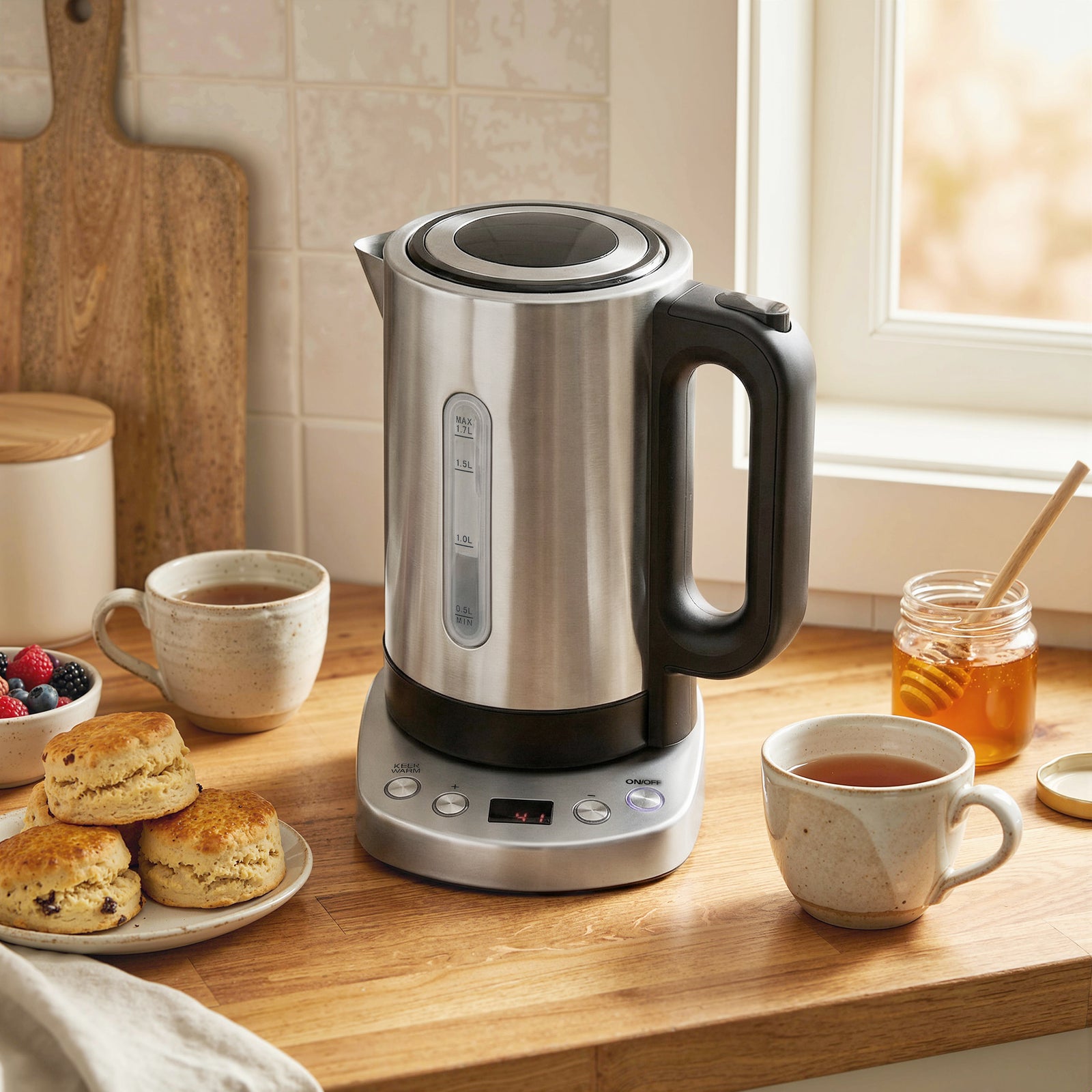 Electric Kettle, 1.7l Fast Boil, 3kw Water Kettle With Strix Thermost | Silver