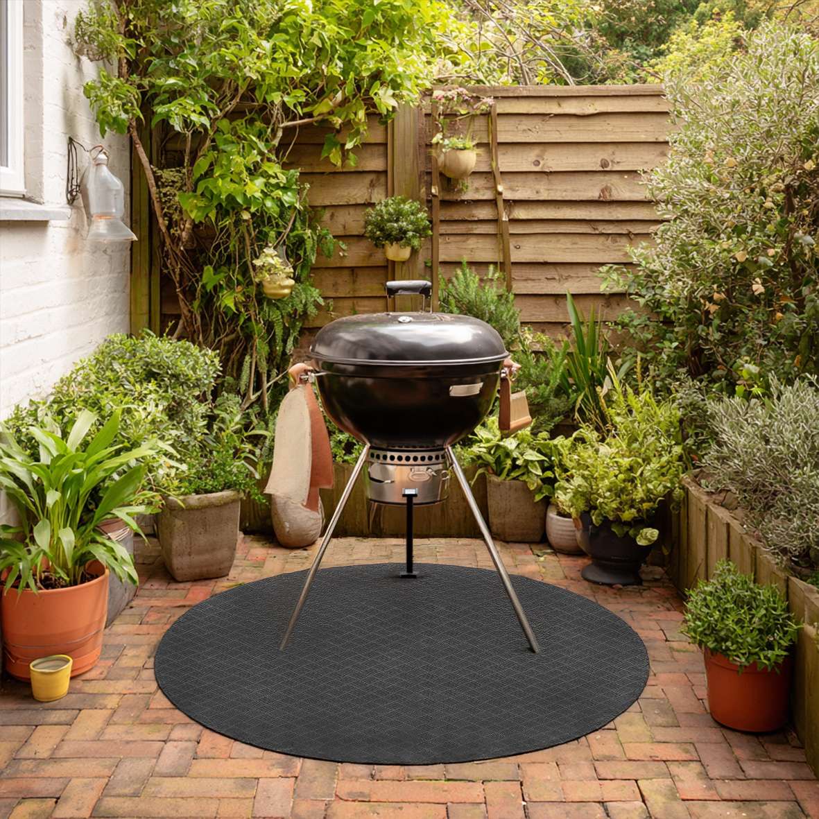 Round Bbq Floor Protection Mat | 100cm | Black