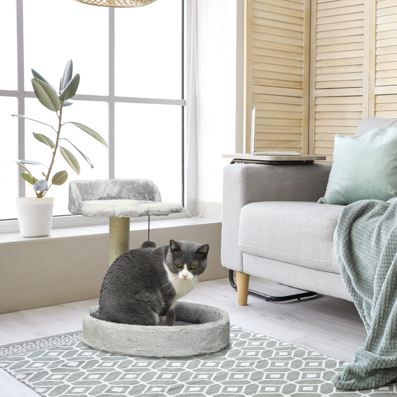 44cm Cat Tree With Sisal Cat Scratching Post, Toy Ball - Light Grey