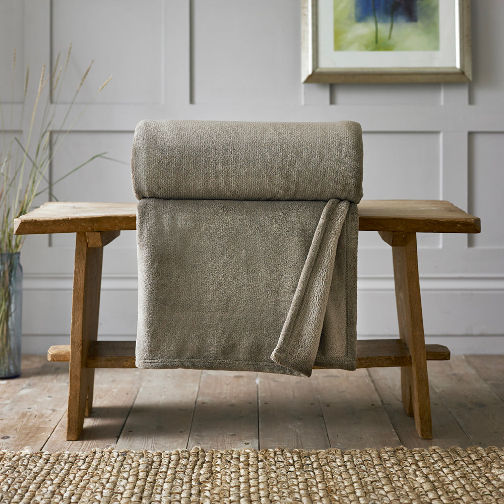 Snuggle Touch Microfibre Supersoft Fleece Throw | 140cm x 180cm | Tan