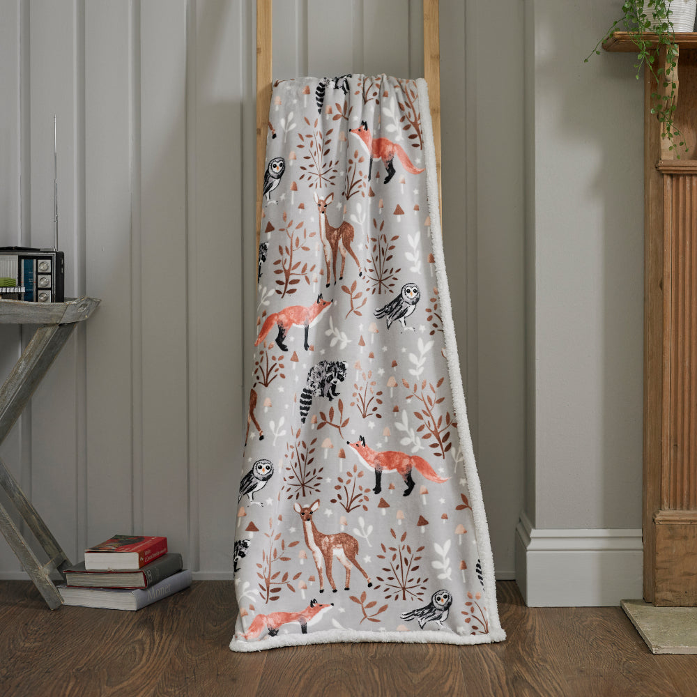 Winter Wildlife Supersoft Printed Sherpa Throw 140x180cm