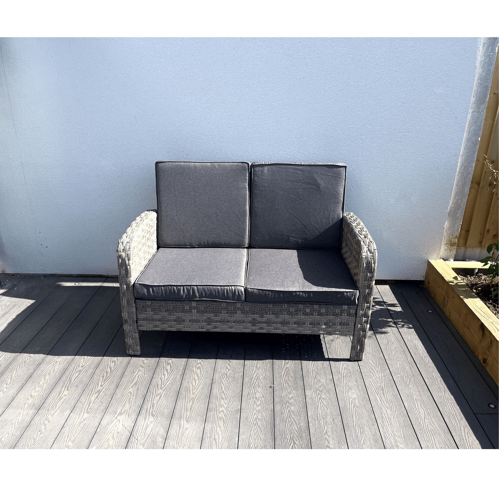 Indoor & Outdoor Living Dorchester 6-piece Rattan Wicker Relaxed Garden Dining Set