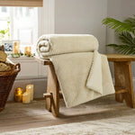 Burghley Extra Soft Faux Fur Throw 130x170cm – Chevron Pattern Decorative Blanket | 130cm x 170cm | Cream