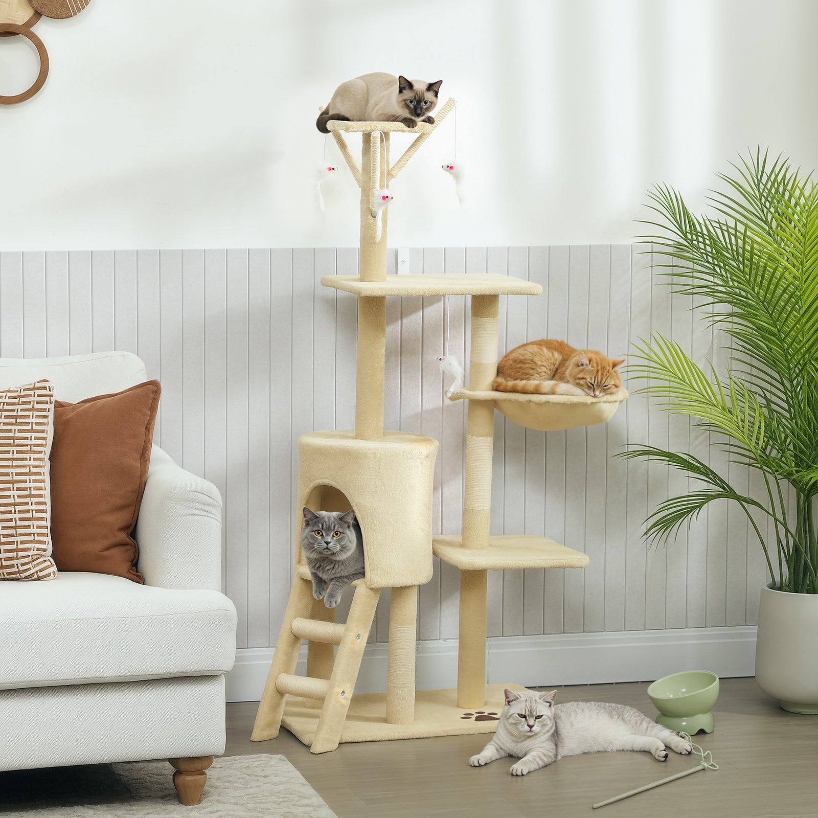 Cat Tree For Indoor Cats, 134cm Scratching Post Climbing Tower | Beige