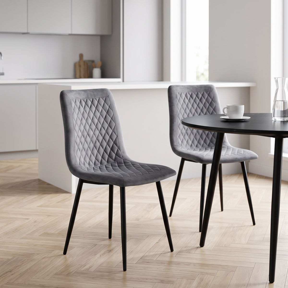 Breeins Set Of 4 Velvet Upholstered Diamond-quilted Dining Chair