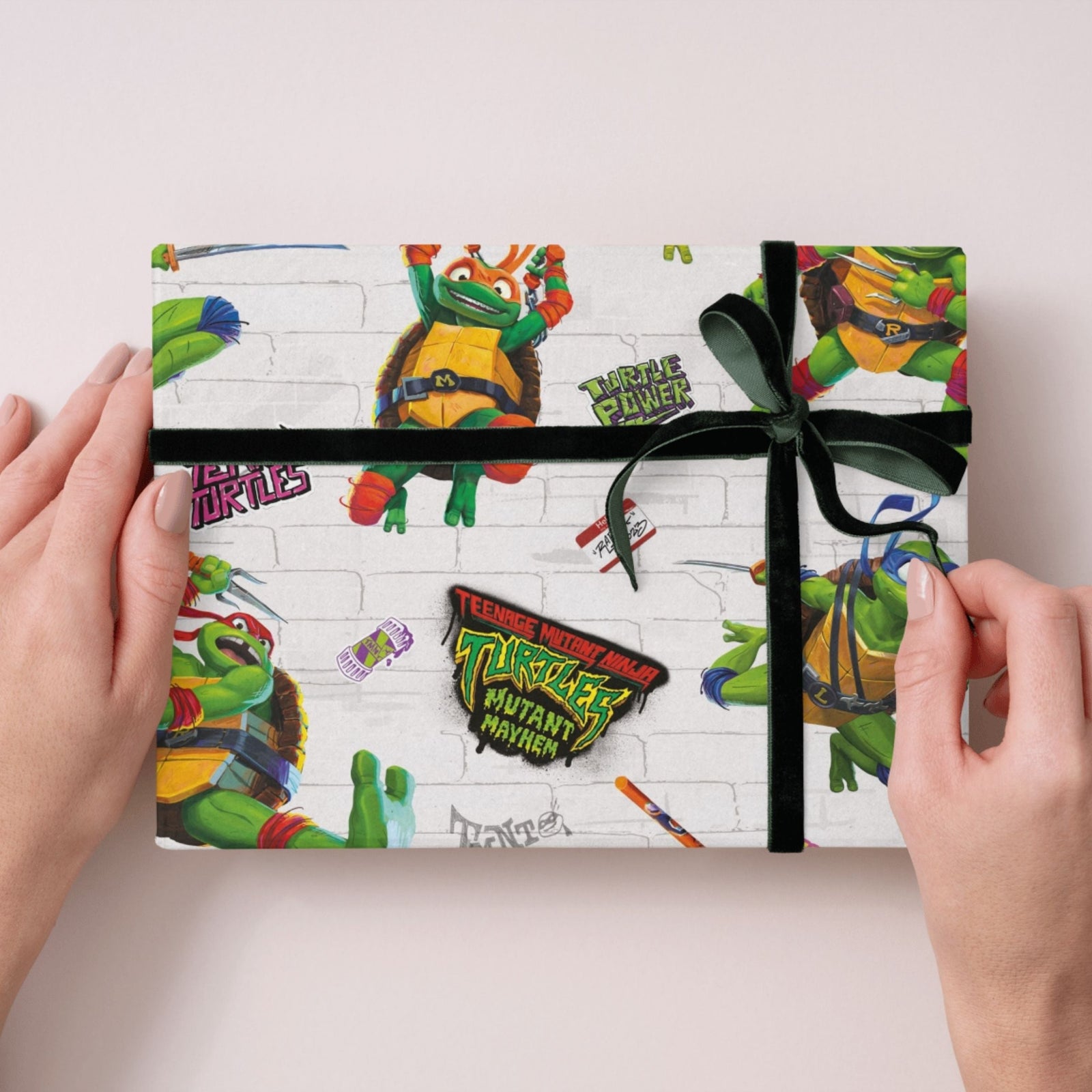 2 Sheets & 2 Tags Wrapping Paper