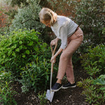 Garden Life Digging Spade, 40% Lighter, Ash Handle, Stainless Steel Head