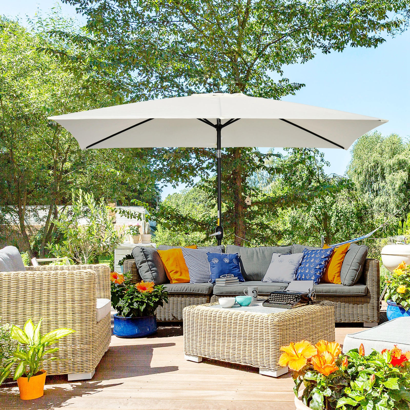 3x2m Patio Umbrella Canopy Tilt Crank | Cream