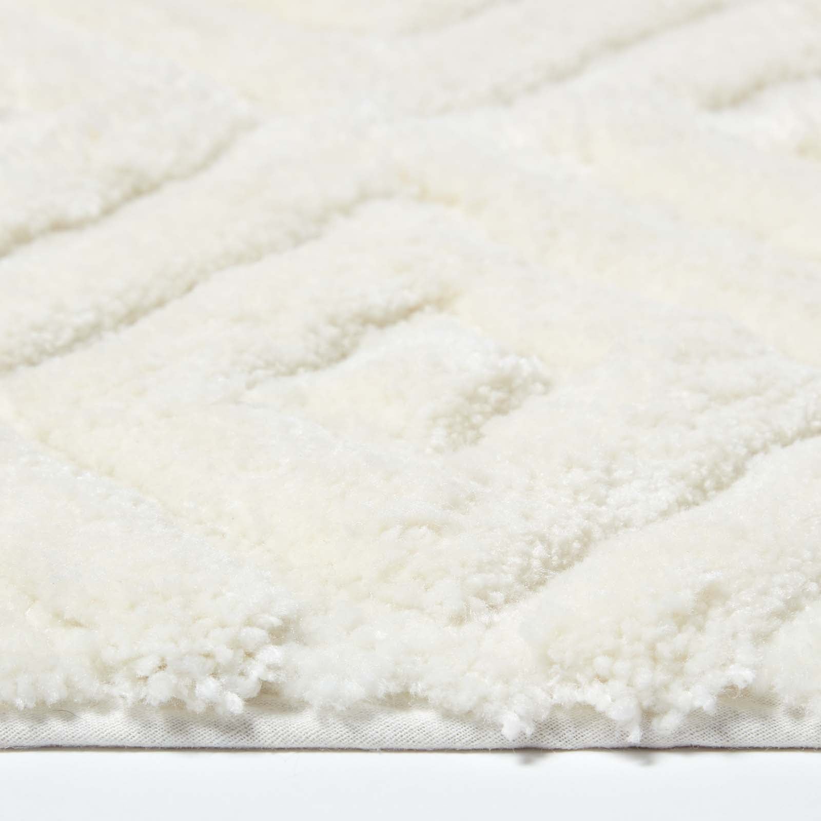 Ikat Pattern Bath Mat | 50 x 80cm | White