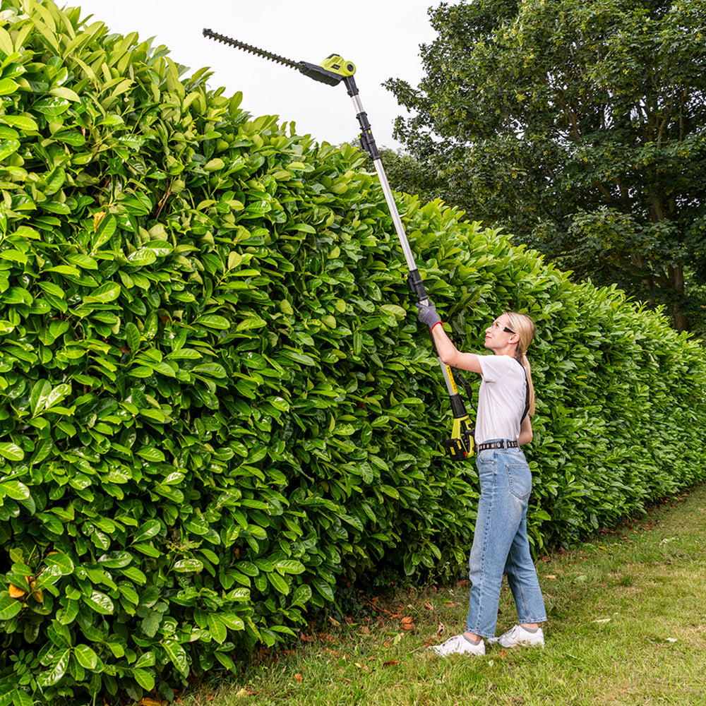 Garden Gear 20v Telescopic Hedge Trimmer + 20v Battery, Charger, Blade Cover And Shoulder Harness