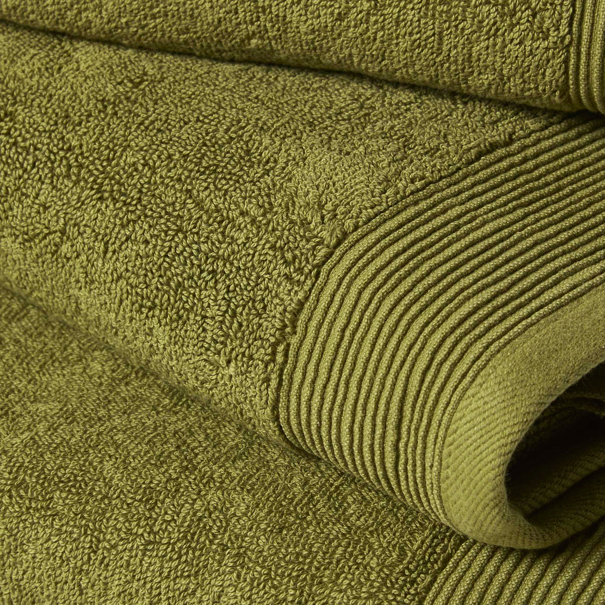 100% Combed Egyptian Cotton 700 Gsm Towels | Bath Towel | Moss Green