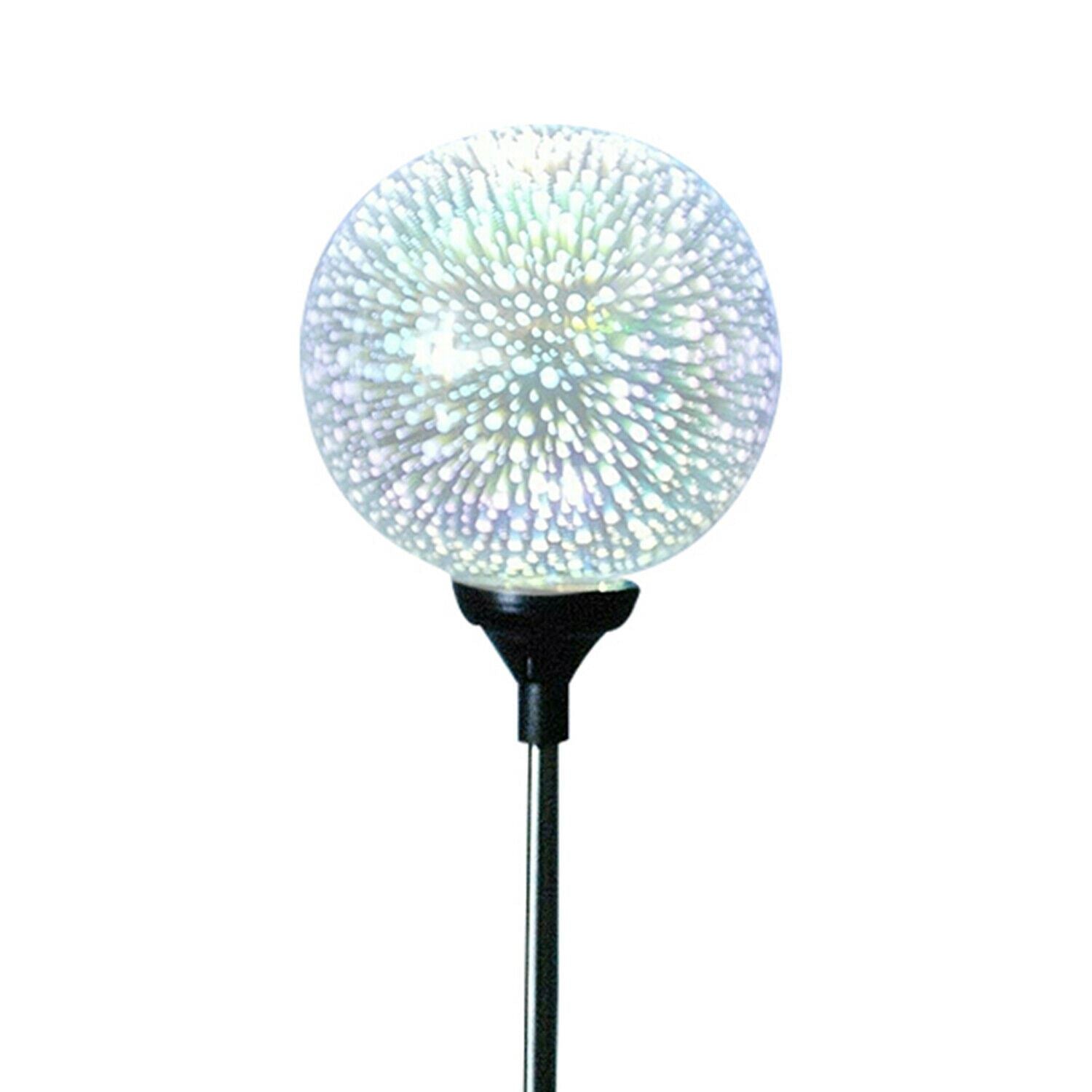 Plastic Solar Garden 3d Globe Light Solar Panel Collects Sunlight