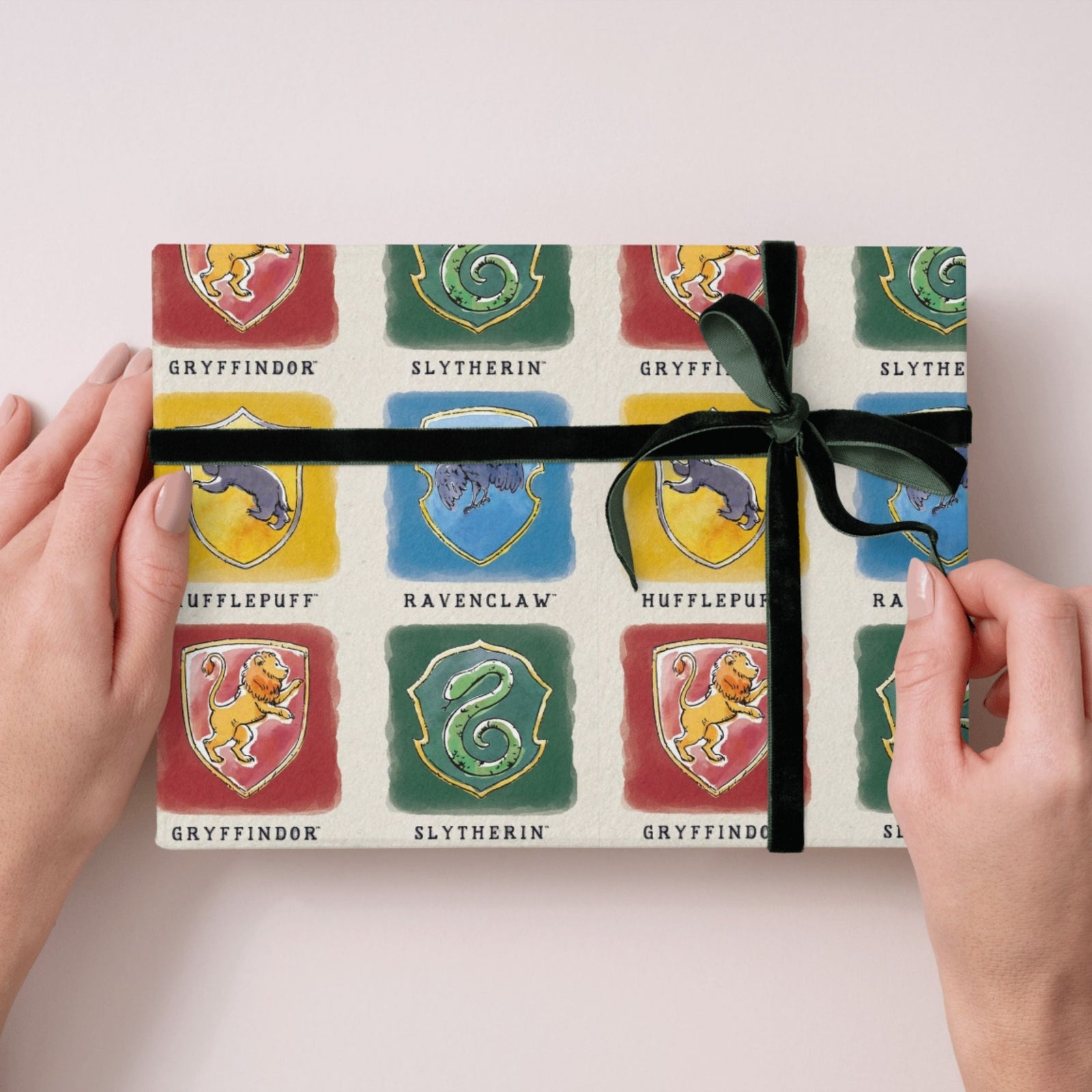 Hogwarts Houses 2 Sheets & 2 Tags Wrapping Paper