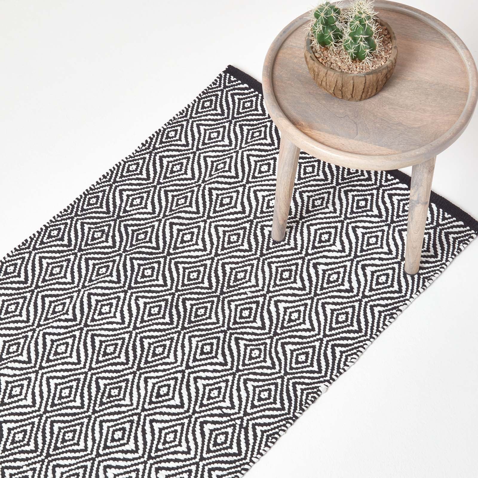 Trance Black And White Diamond Pattern Recycled Fibre Rug | 200cm | Black & White