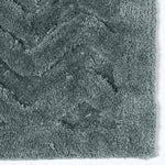 Chevron Geometric Pattern Thick Bathmat | 50 x 80cm | Grey