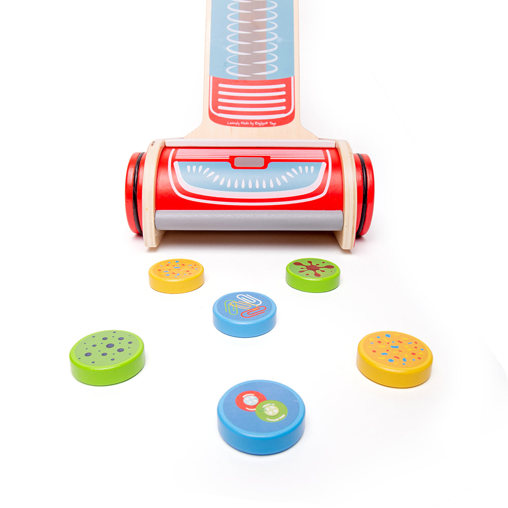 Wooden Toy Vacuum Cleaner - With 6 Magnetic Wooden Pieces