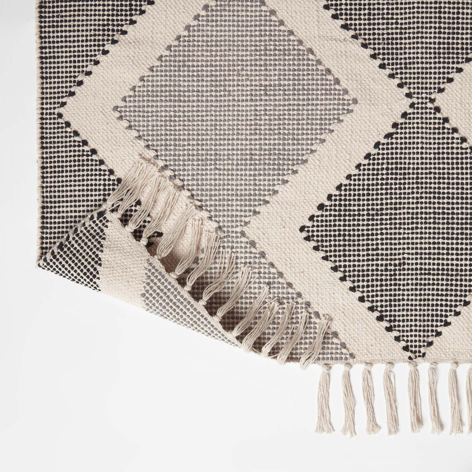 Malmo Handwoven Grey & Black Cotton Textured Rug | 150cm x 95cm | Grey & White