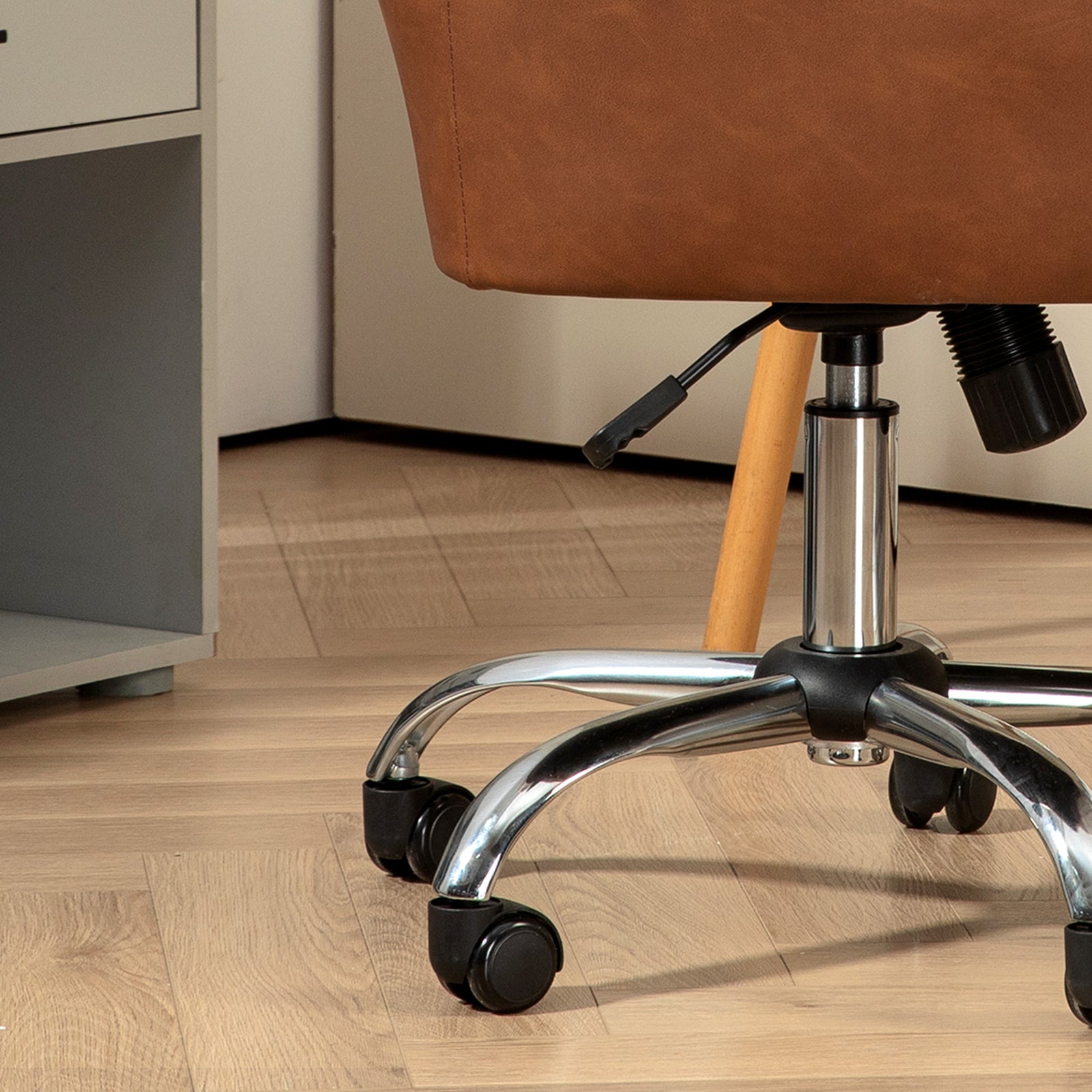 Pu Leather Swivel Office Chair | Brown