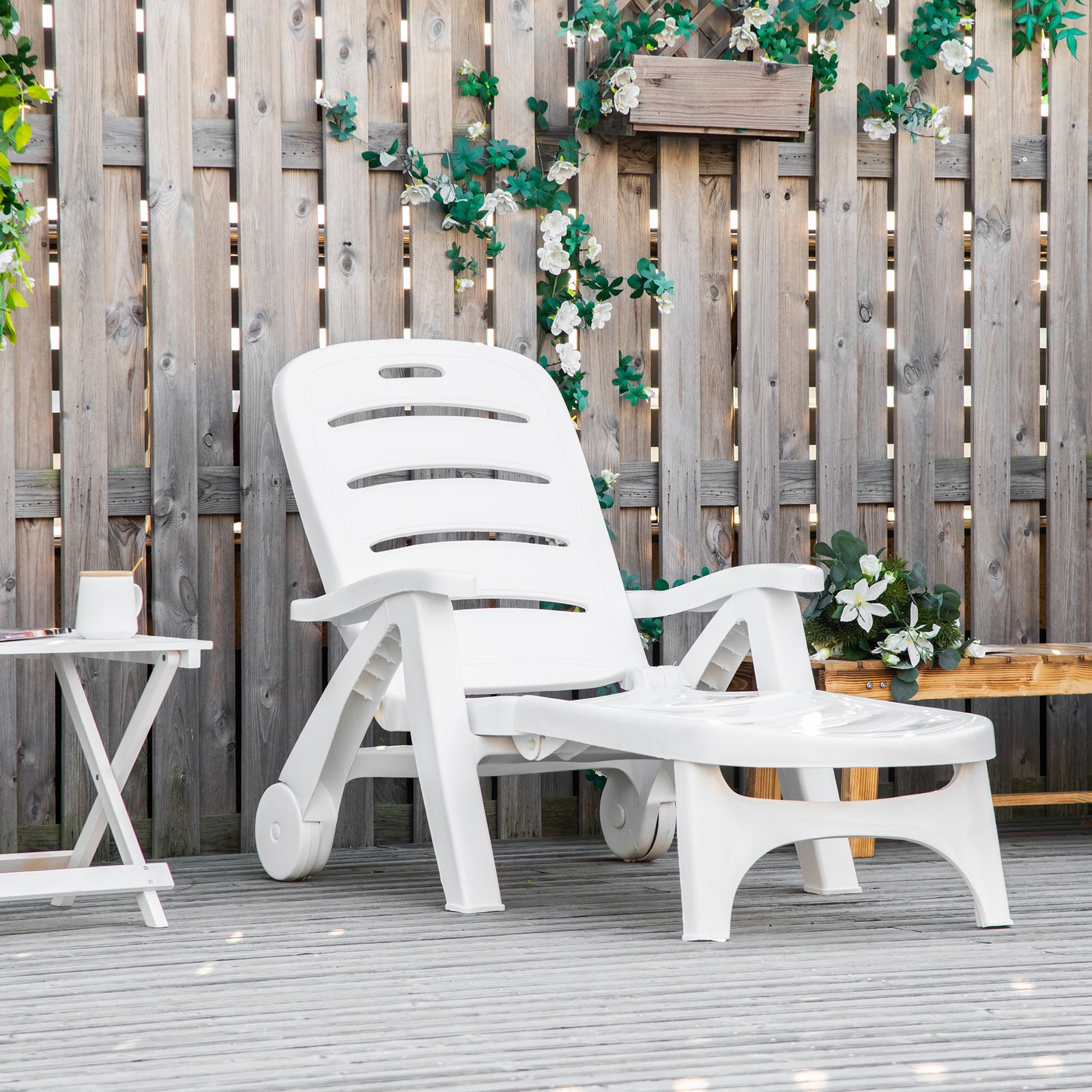 Patio Folding Lounge Chair Recliner W/ Wheels & Backrest