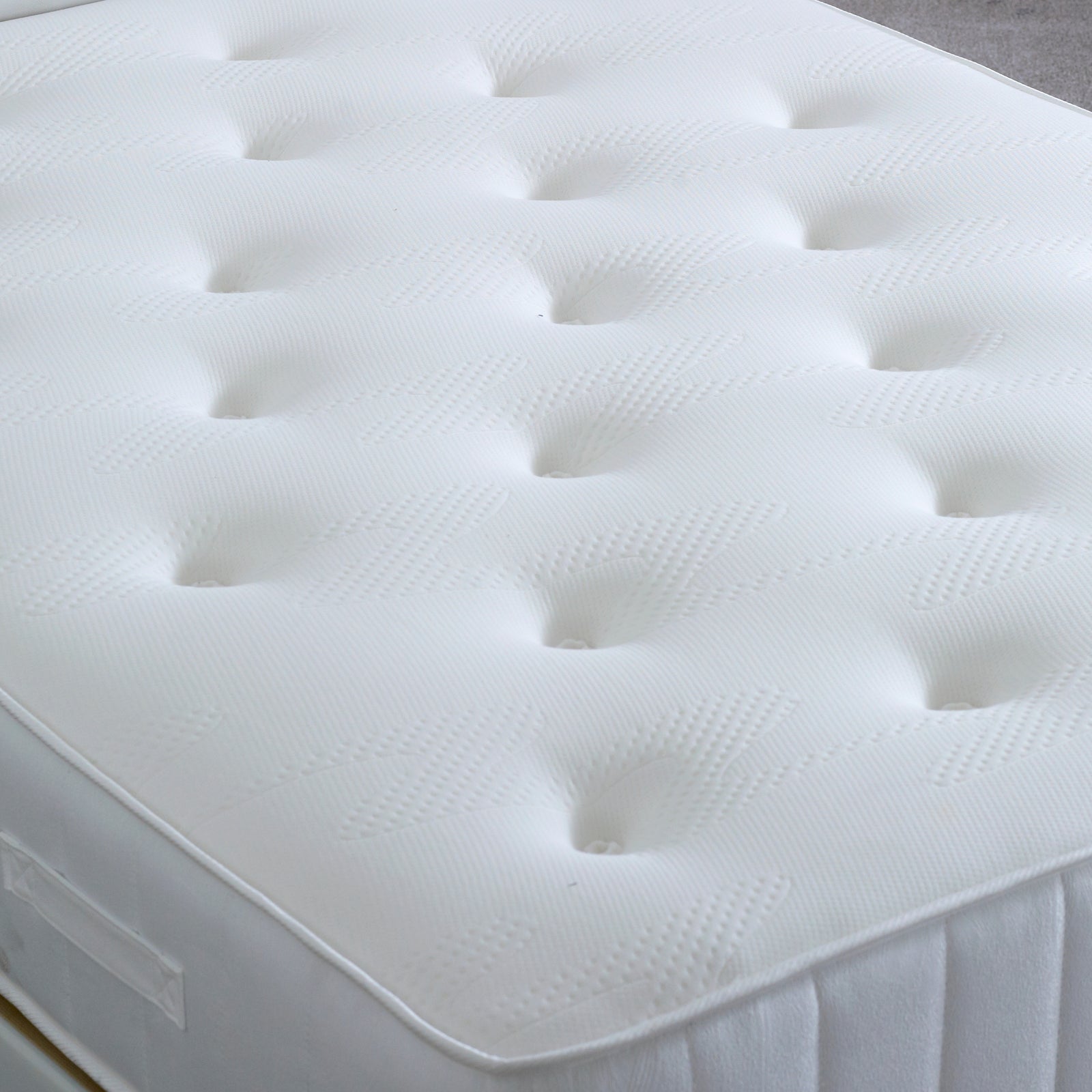 Quartz 1400 Pocket Sprung Memory Foam Mattress | King | White