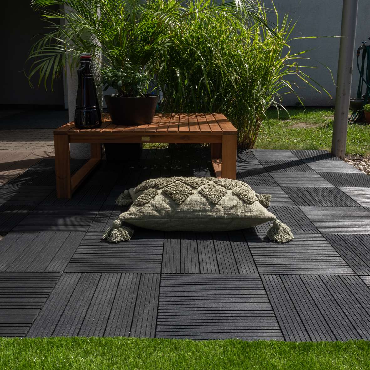 Pack Of 10 Cosmo Garden Patio Cosmopolitan Interlocking Decking Tiles | Dark Grey