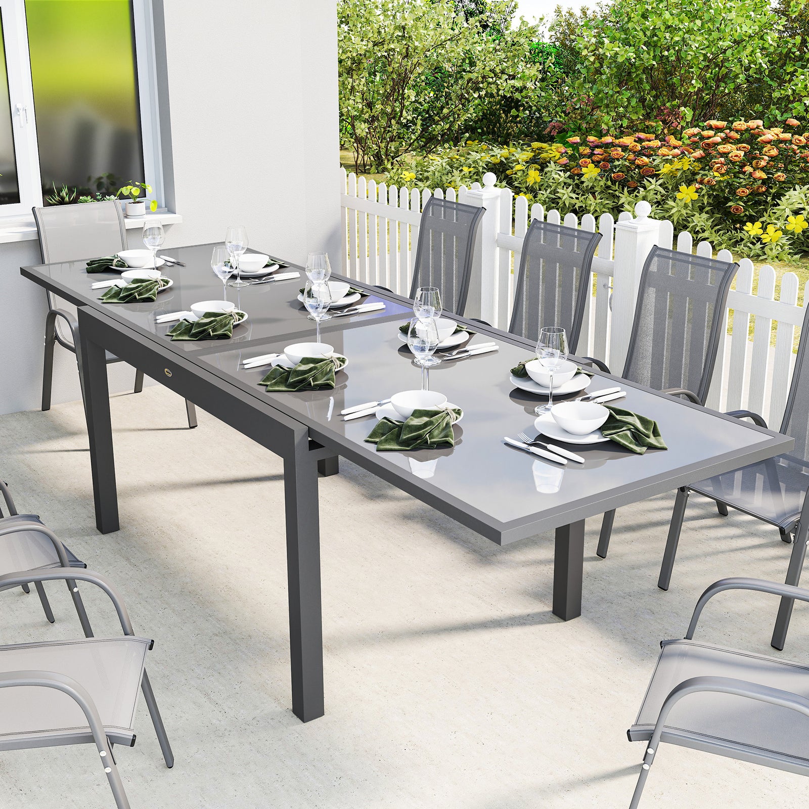 Outsunny Aluminium Extending Garden Table, Glass Top Dining Table, Grey