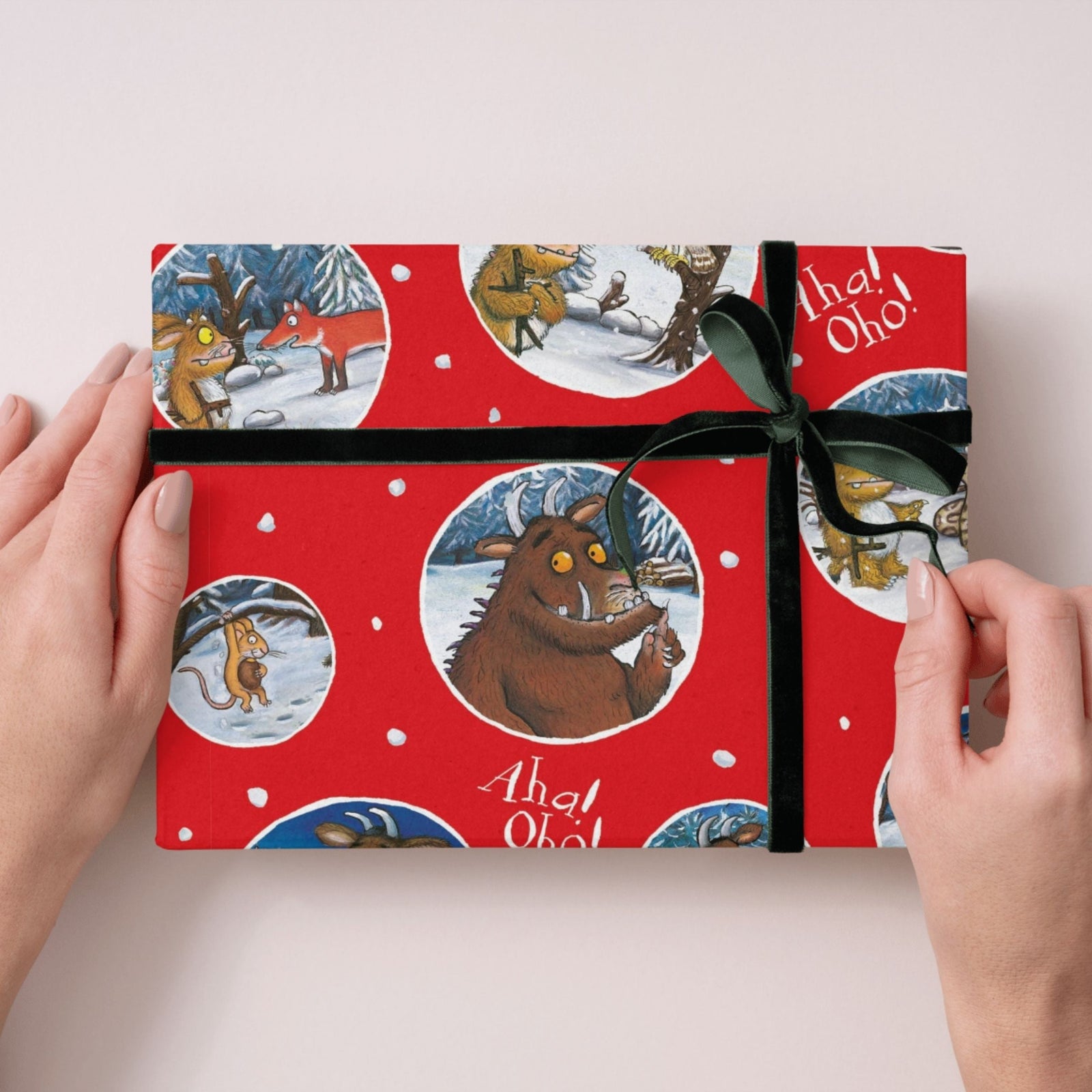 Christmas Wrapping Paper 2 Sheets & 2 Tags