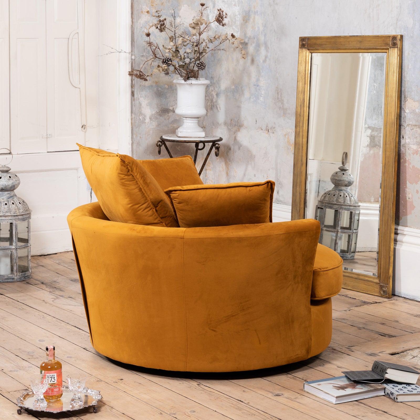 Havana Velvet Swivel Base Cuddle Chair | Orange